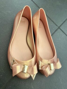 Melissa Girls Metallic Rose Gold Bow Ballet Flats